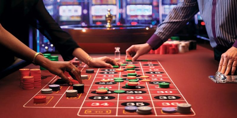 PH888’s online club lobby where players browse active canasta tables and join international matches.