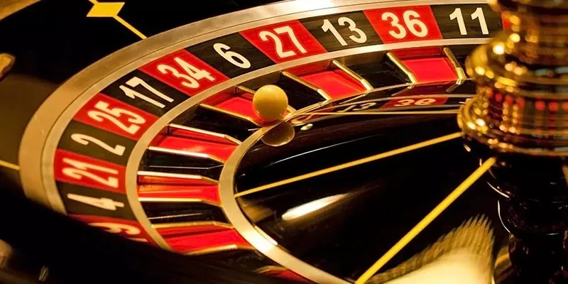 Live lightning roulette table at 747LIVE with glowing numbers showing 500x multipliers.